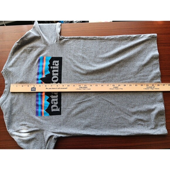 Patagonia P-6 Logo Responsibili-Tee Long Sleeve T-shirt Small Gray EUC - Picture 6 of 6